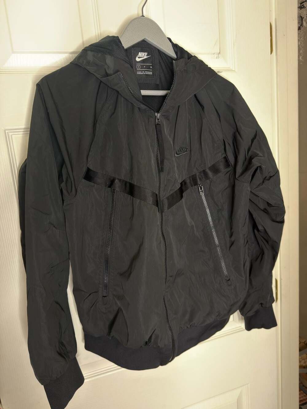 Nike Tech Woven Windrunner Jacket Size S Black